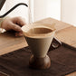 ☕Geniet direct in stijl! Antislip rustieke mok met houten handvat