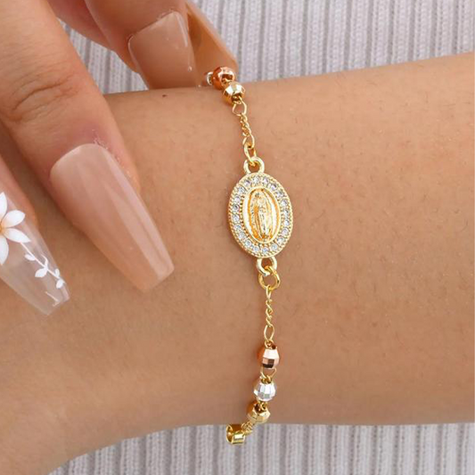 Elegante armband met kruis en strassteentjes
